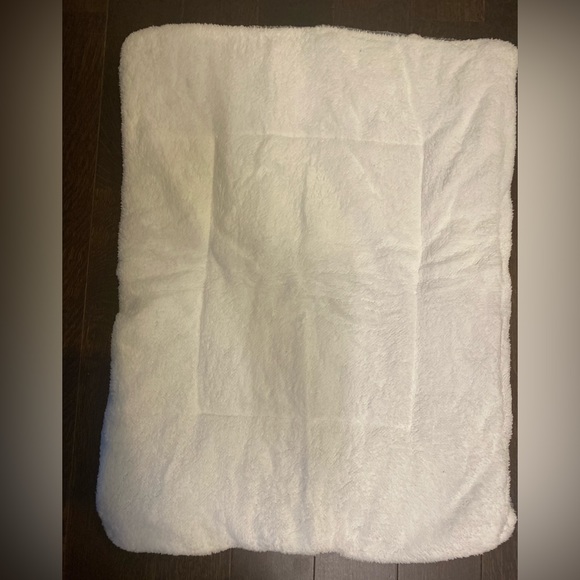 Thickened sleeping bed/ mat for dogs & cats , Large Size White & Grey Like New - Picture 2 of 6